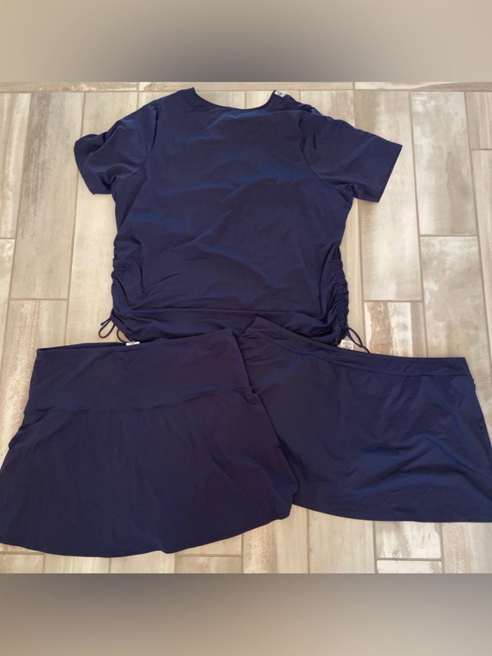 Lot of 3 Lands End 3X (24-26) Navy Short Sleeve Rashguard Skirt/Skort Swimsuit - Picture 11 of 11